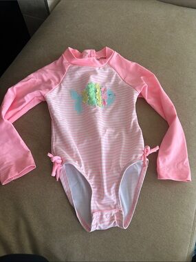 Pink Girls Long Sleeve Rash Guard One-Piece Swimsuit tags removed never worn